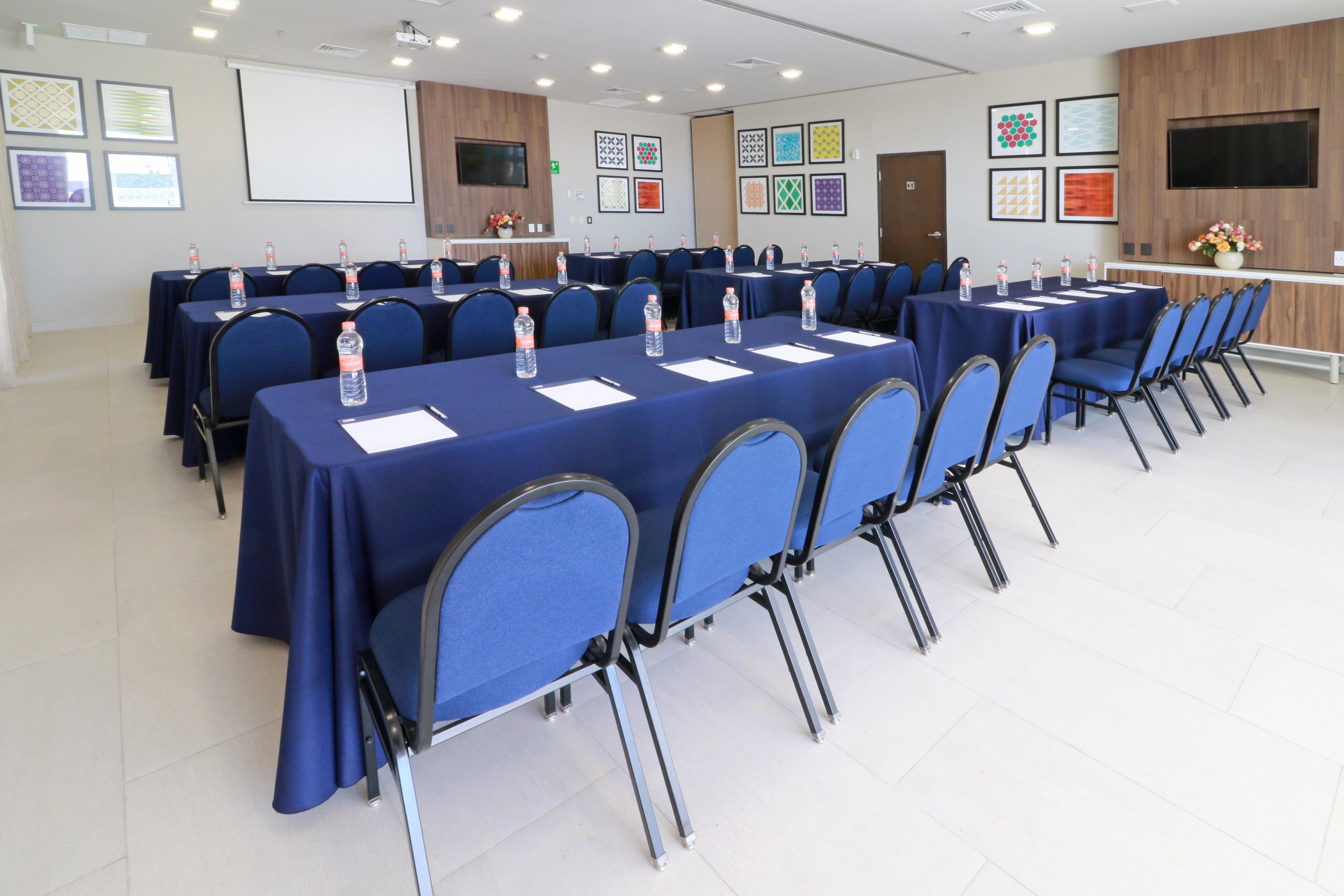 Express&suites - Playa Del Carmen, An Ihg Hotel 3*
